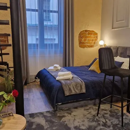 Amazing Cracow Apartments-3